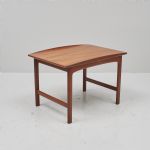 1516 2055 COFFEE TABLE